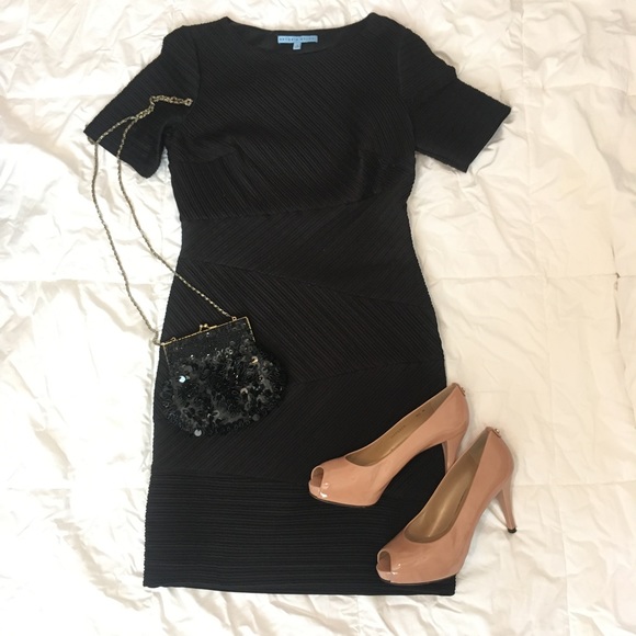 ANTONIO MELANI Dresses & Skirts - Perfect little black dress.